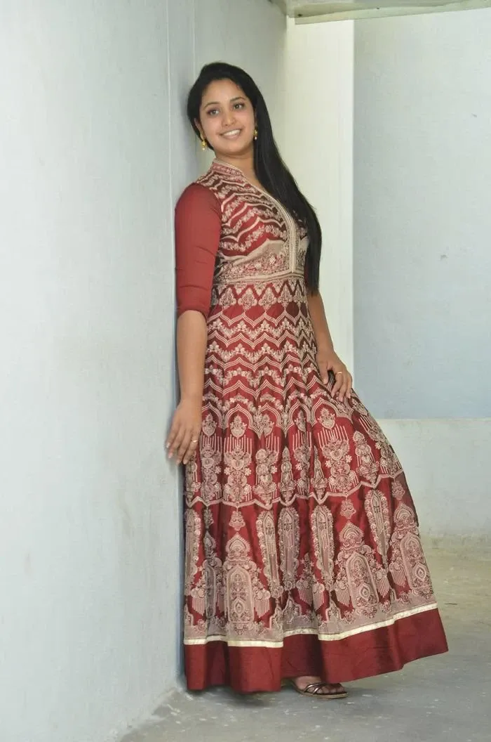 Beautiful Telugu Girl Himansee In Maroon Gown